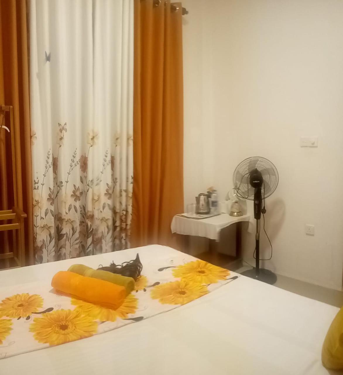 Alexandra Home For Foreign Tourists Only Gampola Bagian luar foto